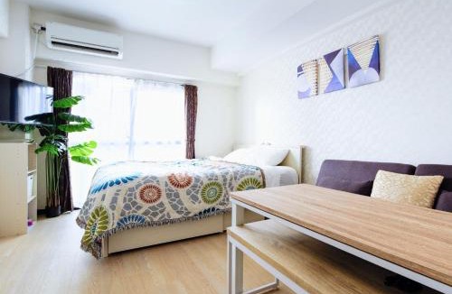 Itabashi Apartment | MIYAVI#303 3min walk Narimasu Station, 4 people, wide queen bed & sofa, Tokyo's largest Don Quijote