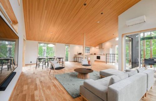 Hokujo Ski Chalet | KOYYA - Japandi style luxury chalet