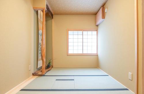 Nishio Apartment | Rise's House