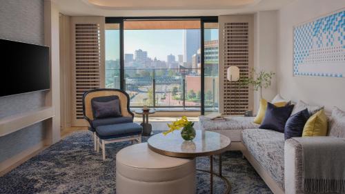 Yokohama City Centre Hotel | InterContinental Yokohama Pier 8 by IHG