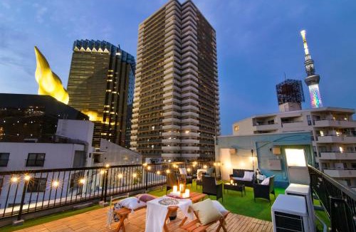 Azumabashi Apartment | 花火の見える宿Meee Asakusa3F4F 浅草徒歩3分 140平米Max22名 無料駐車場 屋上絶景 渋谷直通