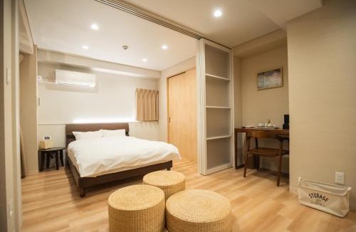 Dotonbori Apartment | Yushu Futaba