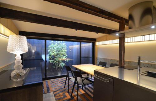 Shimogyo Apartment | 京一軒町家 染 SEN 五条上長 Gojo Kamicho
