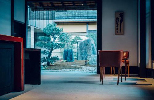 Karasumaoike Hotel | THE HIRAMATSU KYOTO