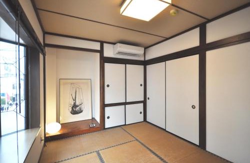 Ota Apartment | Gallery House