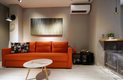 Ikejiri Apartment | Real Life Meguro River