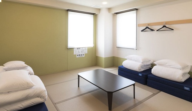 Wild Cherry Blossom Hostel Tokyo Koganei