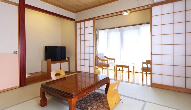 Kakeyu Onsen Kutsurogi No Yado Kuroiwa Ryokan