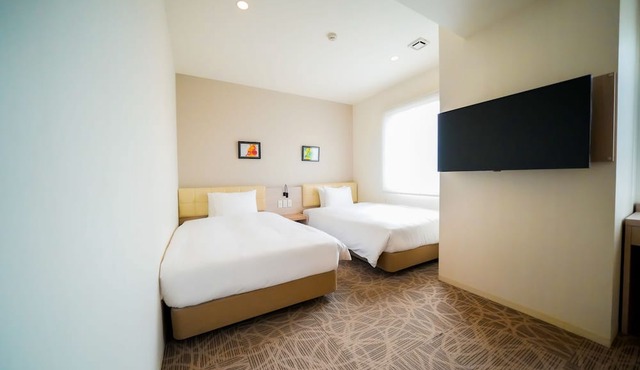 Quintessa Hotel Tokyo Haneda Comic & Books