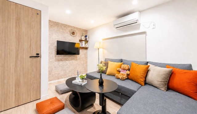 Near Skytree and Asakusa | Up to 10 guests | Entire house rental | 3 bedrooms | 9-minute walk from the station | 5 beds | High-speed Wi-Fi