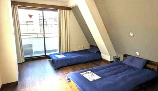 110m 1 minute walk from Senzoku Station 10 g/Meguro-ku Tokyo