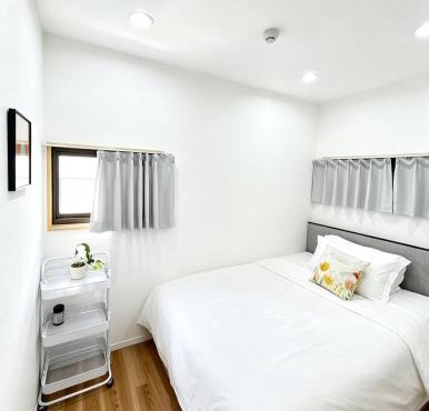 浅草花日美居 Asakusa Hanahi 201 Queen Bed Room, 4 min walk to Asakusa Temple, direct subway access to Narita and Haneda Airport