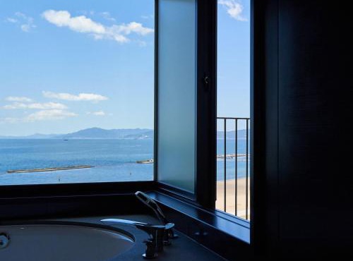 Kobe Suma Seaworld Hotel