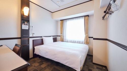 Toyoko Inn Tokyo Fussa Ekimae Higashi guchi